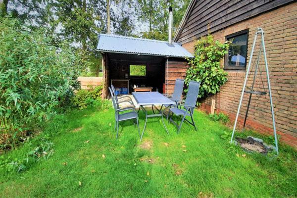 Vakantiehuis Met Jacuzzi 4 Personen Giethoorn Exterior photo